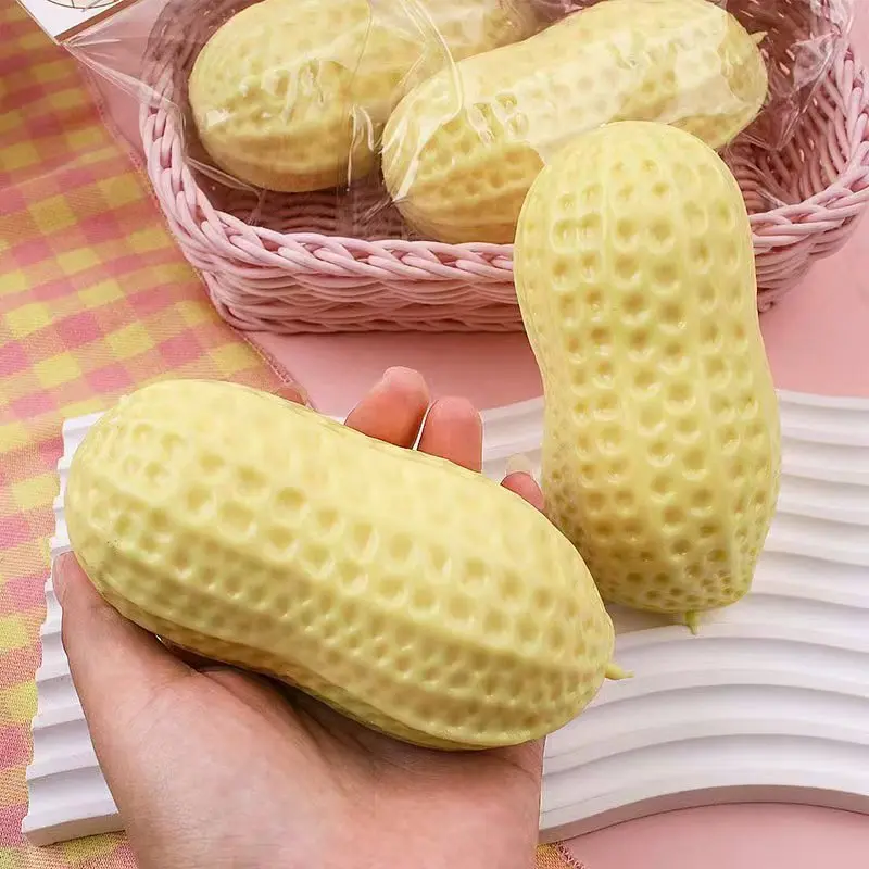 1 pz Giocattolo Squishy a Form - Party Games For Adults And Kids recensione e prezzo